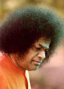 sathya-sai-baba-16