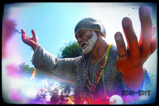 shirdi-sai-baba-open-arms-welcome