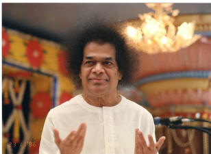 sathya sai baba beautiful  in white robe