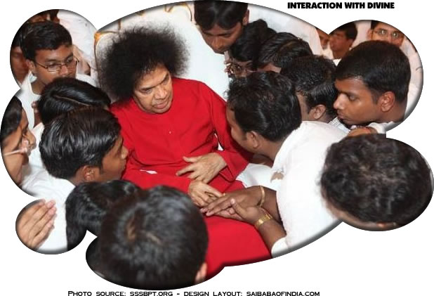 SAI BABA WITH STUDENTS UGADI 2010