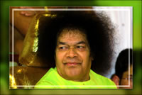 om-sai-ram-swami-green-robe