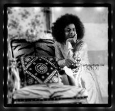 sathya-sai-baba-smiling-young-baba