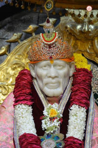 SAI-BABA-FRIDAY-DARSHAN-SHIRDI-27122019